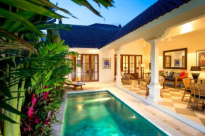  Villa Antiga 2  Kuta